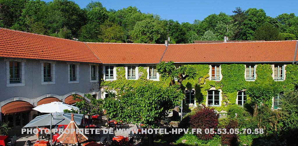 Logis Hostellerie Du Perigord Vert 브랑톰 외부 사진